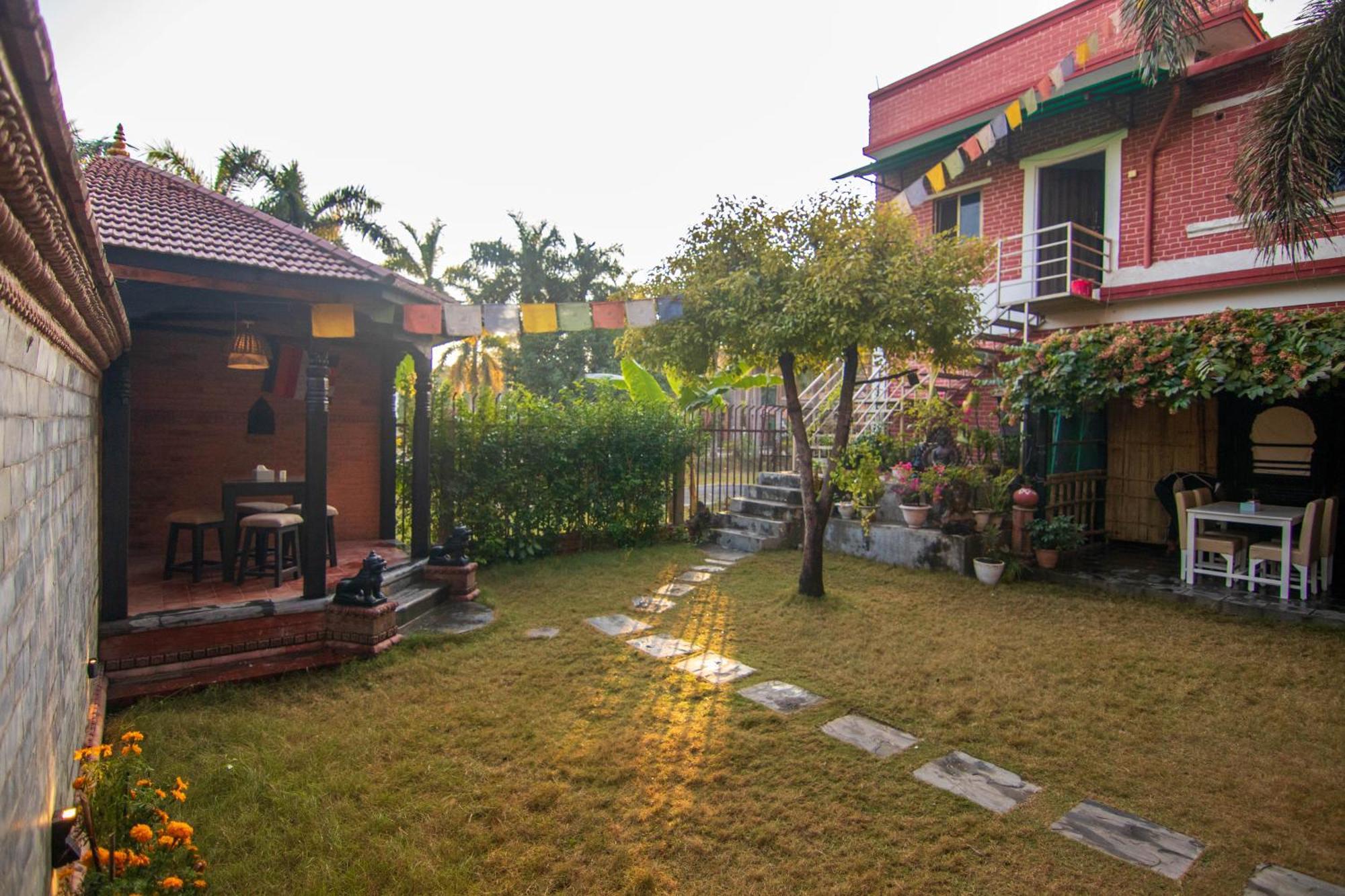 Hotel Ananda Inn Rummindei Exterior photo
